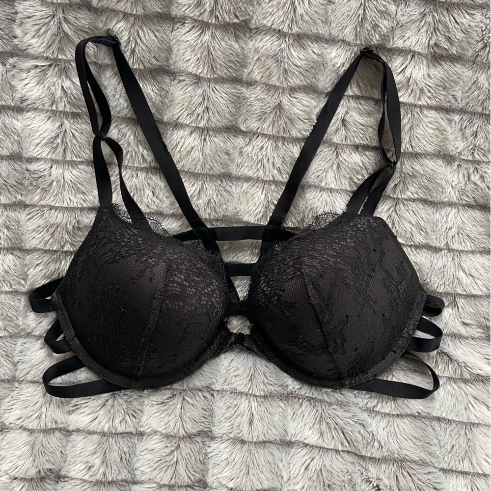 VS Black Lace Push-Up Bra